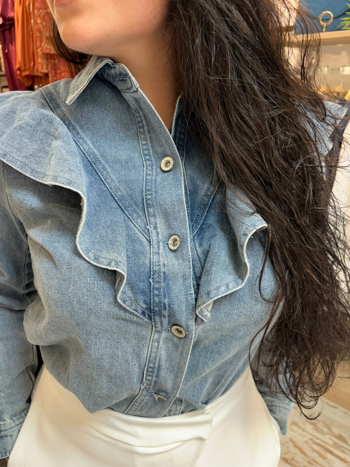 Blusa denim volante
