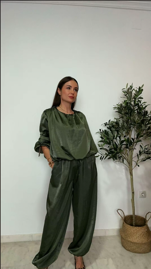 Blusa globo satinada