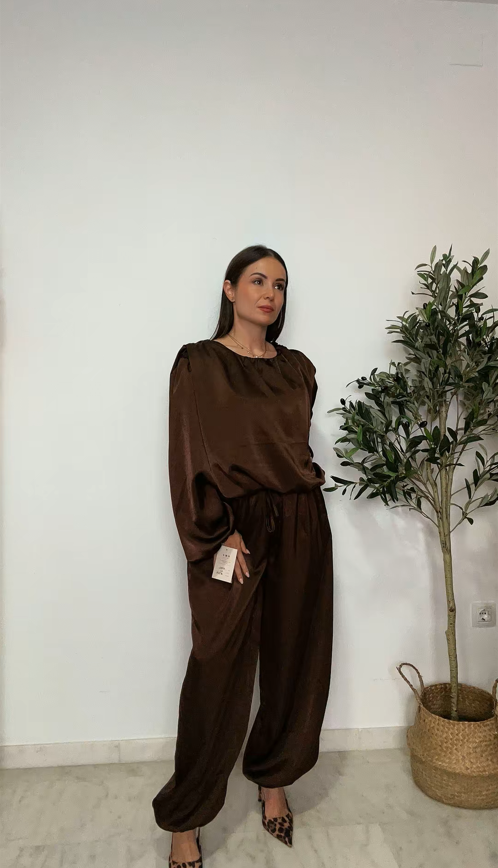 Pantalón globo satinado marrón